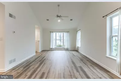 64 Keswick Drive, Mechanicsburg, PA 17050 - Photo 9