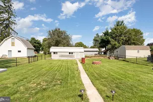 7 Orange St, Mount Holly Springs, PA 17065 - Photo 5