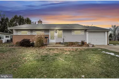 517 E Coover Street, Mechanicsburg, PA 17055 - Photo 1