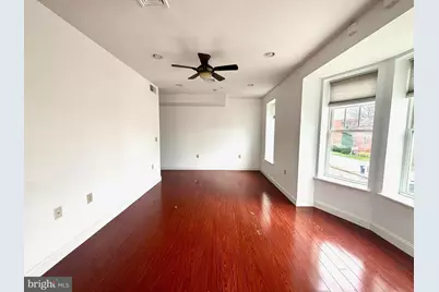 1 E Main Street #APT 1, Mechanicsburg, PA 17055 - Photo 5