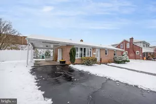 7 Oakwood Cir, Camp Hill, PA 17011 - Photo 5