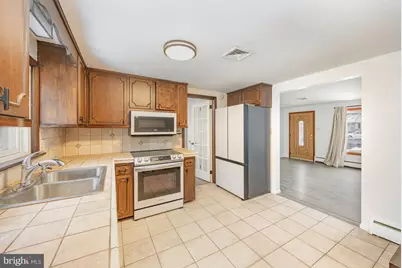 7 Oakwood Circle, Camp Hill, PA 17011 - Photo 9