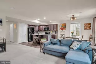 339 Melbourne Ln, Mechanicsburg, PA 17055 - Photo 7