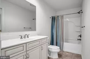 6 Jamestown Square, Mechanicsburg, PA 17050 - Photo 33