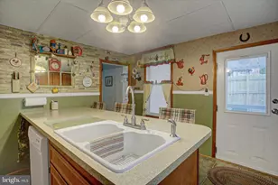 28 S Washington St, Shippensburg, PA 17257 - Photo 9