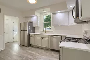 419 W Simpson St, Mechanicsburg, PA 17050 - Photo 5