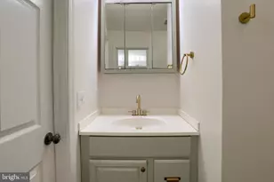 419 W Simpson St, Mechanicsburg, PA 17050 - Photo 53