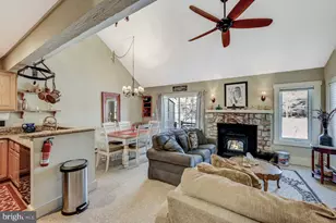 390 Snow Ridge Cir, Lake Harmony, PA 18624 - Photo 11