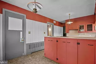 2 W Catawissa St, Nesquehoning, PA 18240 - Photo 5