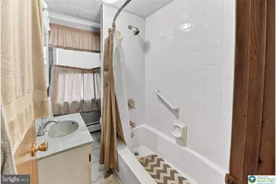 260 E Abbott Street, Lansford, PA 18232 - Photo 17