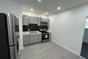 222 W Patterson St, Lansford, PA 18232 - Photo 7