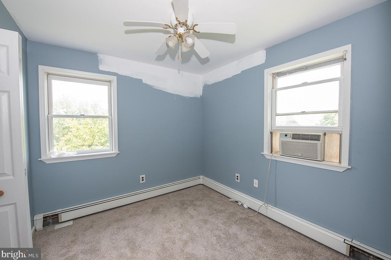 3312 Summit Ave, Downingtown PA  19335-2092 exterior