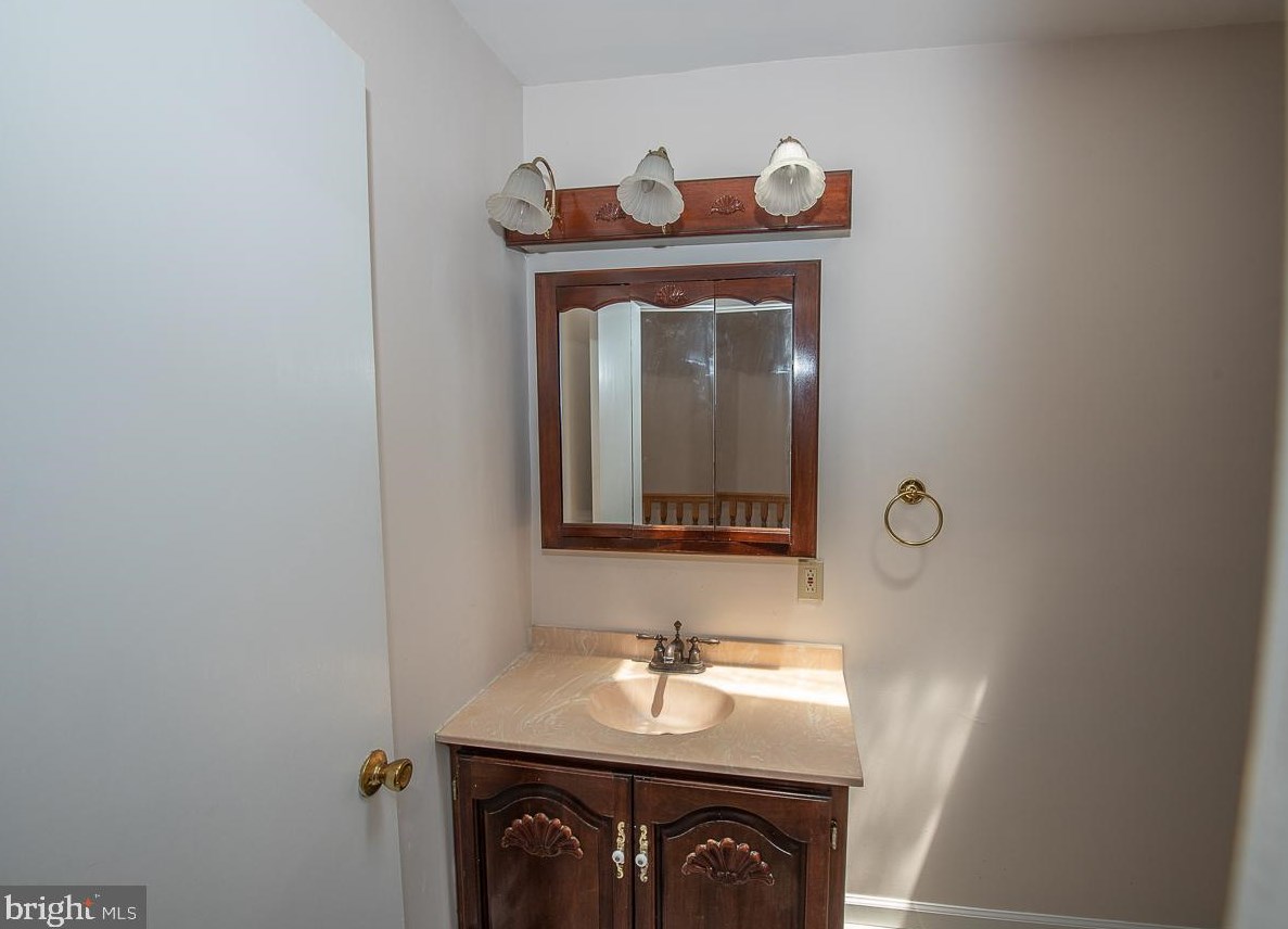 3312 Summit Ave, Downingtown PA  19335-2092 exterior