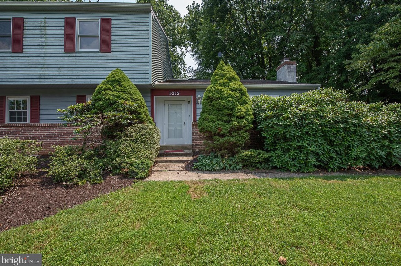 3312 Summit Ave, Downingtown PA  19335-2092 exterior