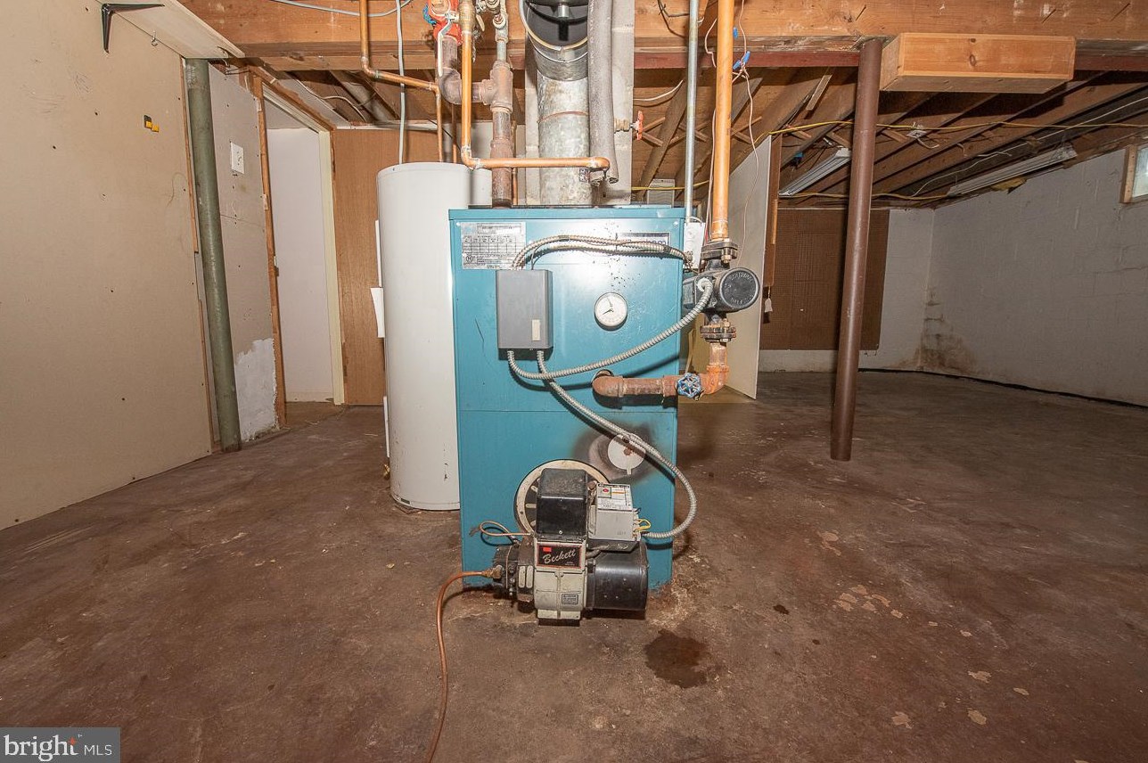 3312 Summit Ave, Downingtown PA  19335-2092 exterior