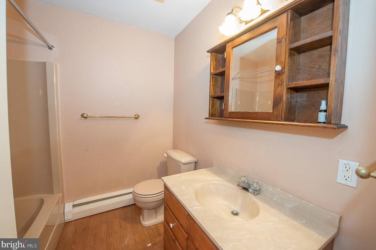 3312 Summit Ave, Downingtown PA  19335-2092 exterior