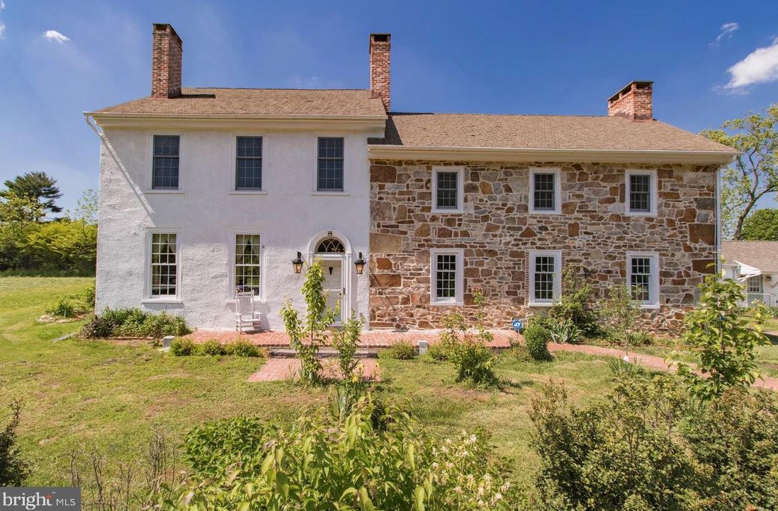 609 Lincoln Hwy, Exton PA  19341-2513 exterior