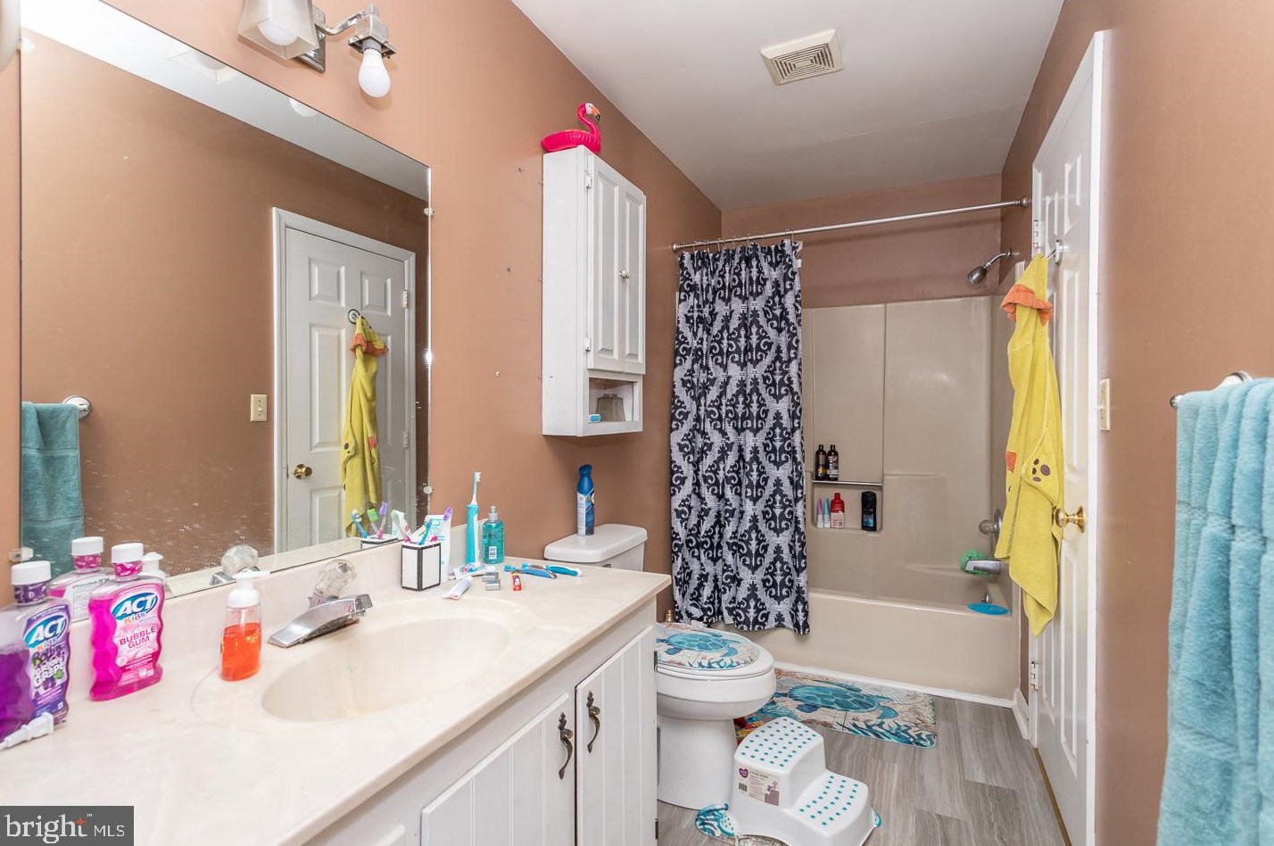 417 Cahill Cir, Honey Brook PA  19344-8772 exterior