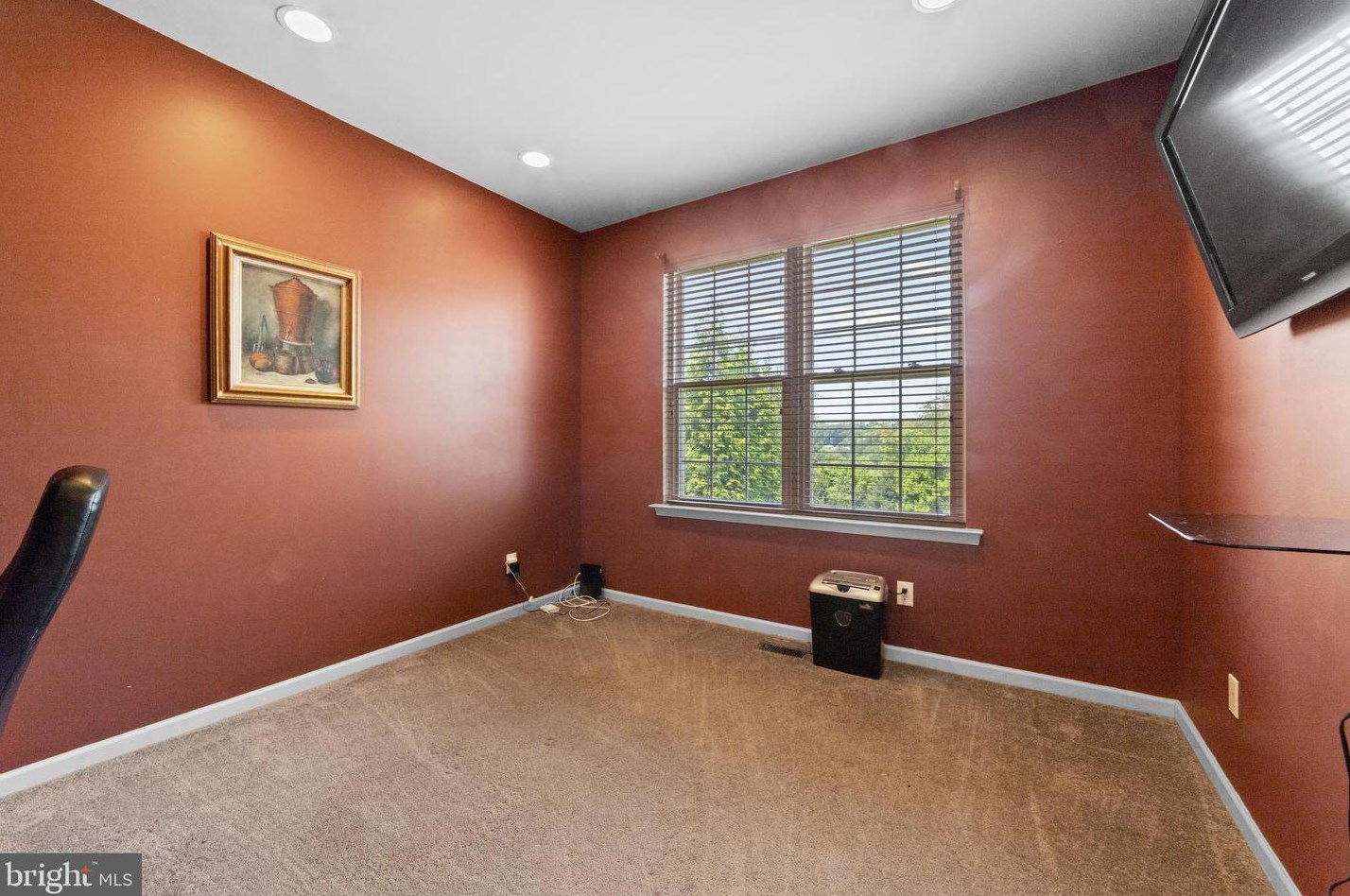 127 Watch Hill Rd, Coatesville PA  19320-3955 exterior