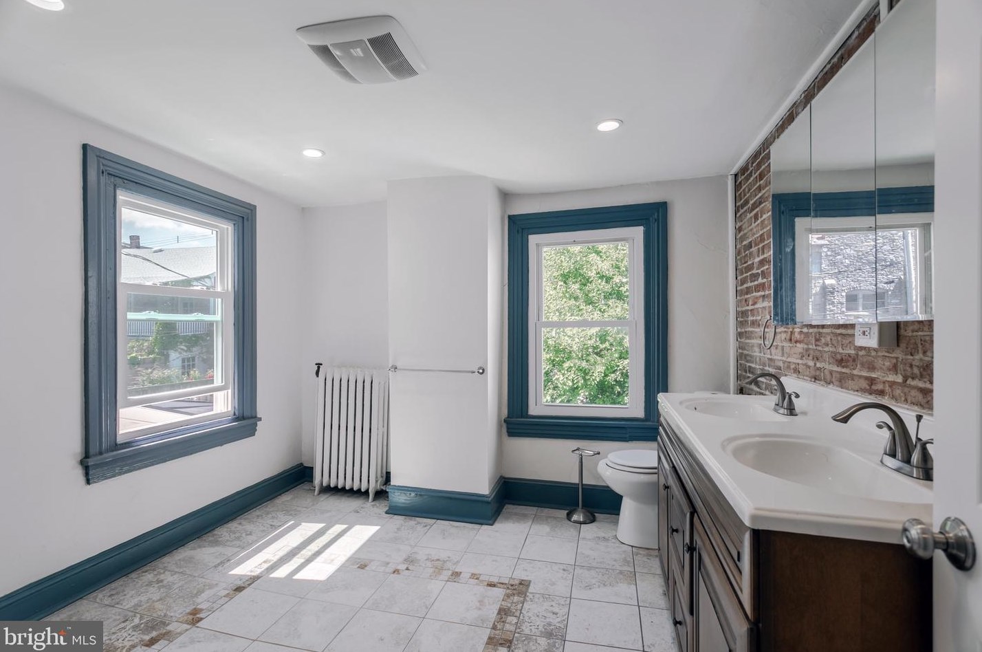 118 Walnut St, West Chester PA  19380-3106 exterior