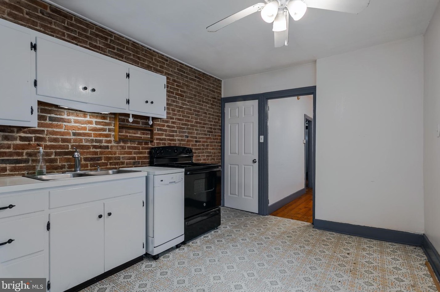 118 Walnut St, West Chester PA  19380-3106 exterior