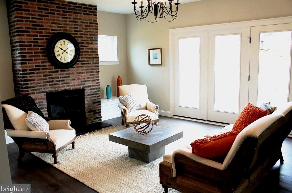 2125 Crk Rd, Glenmoore PA  19343-1514 exterior