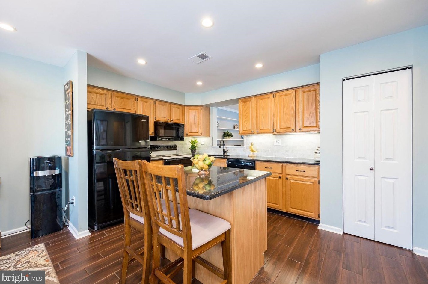 327 Gwynedd Ct, Exton PA  19341-1498 exterior