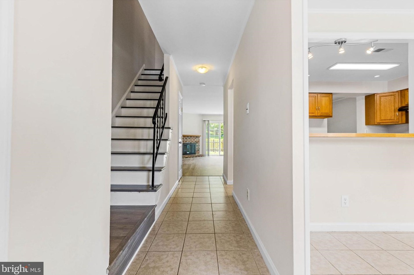 303 Kidwelly Ct, Exton PA  19341-1423 exterior