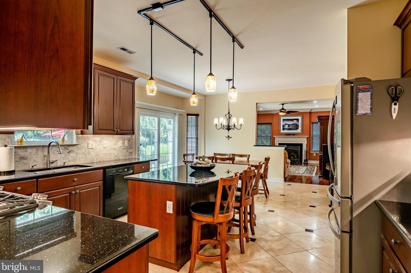 4 Avondale Cir, Exton PA 19341-2374 exterior