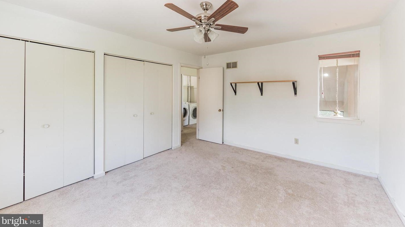 390 Lynetree Dr, West Chester PA 19380-1707 exterior