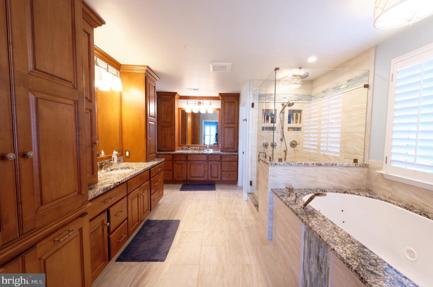 107 Applegate Dr, West Chester PA 19382-5587 exterior