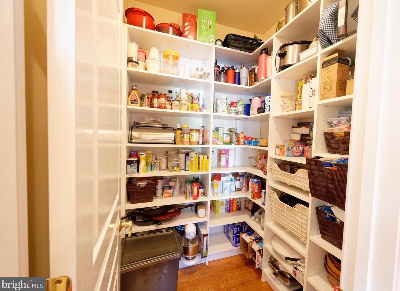 107 Applegate Dr, West Chester PA 19382-5587 exterior