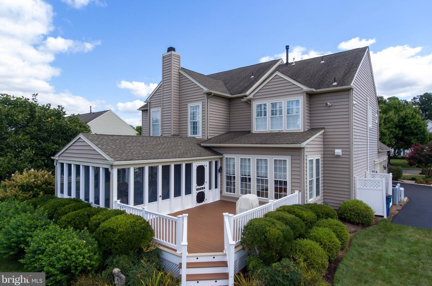 107 Applegate Dr, West Chester PA 19382-5587 exterior