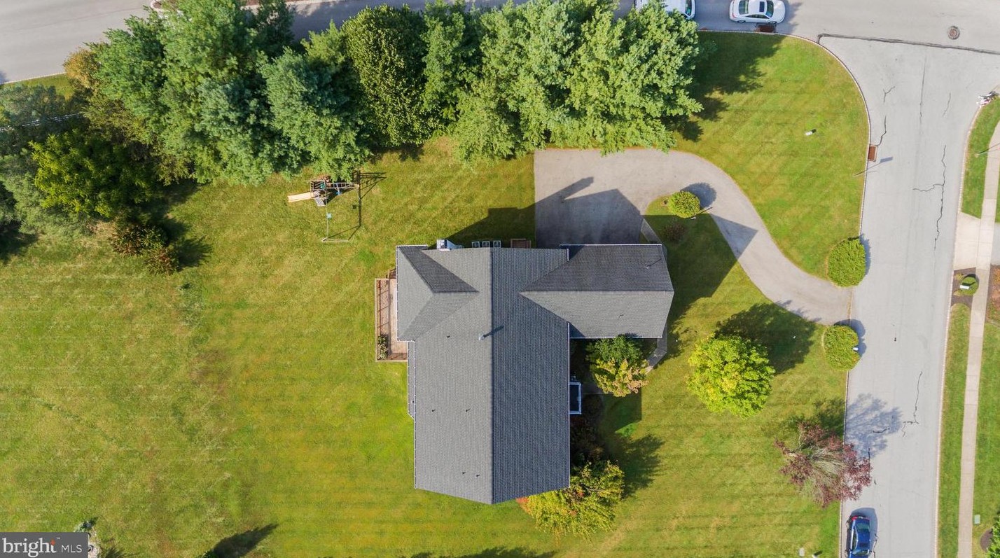 312 Landers Ct, Exton PA  19341-2354 exterior