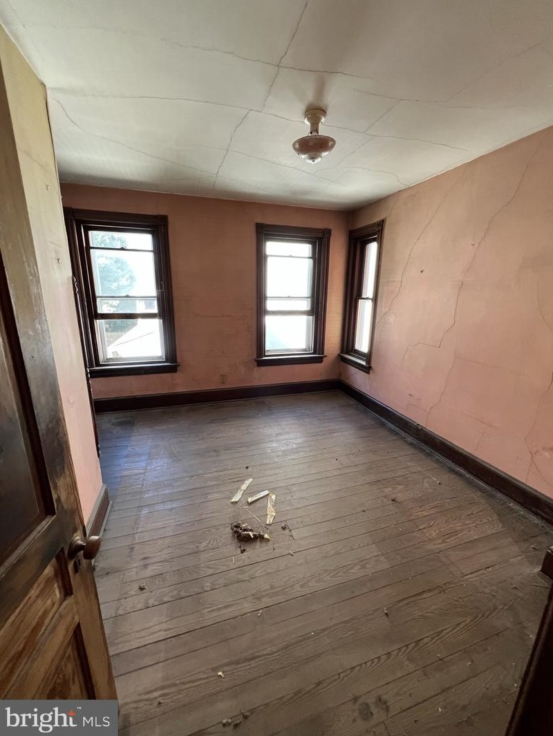 40 4 St, Oxford PA 19363-1604 exterior