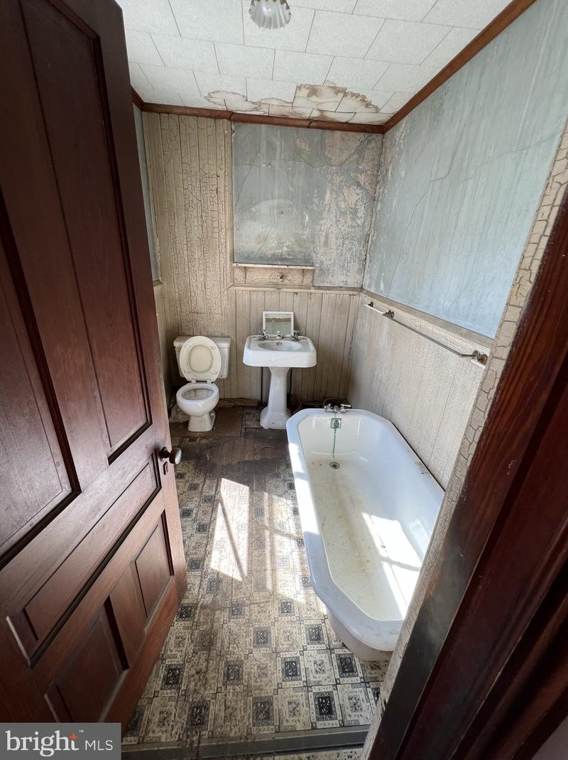 40 4 St, Oxford PA 19363-1604 exterior