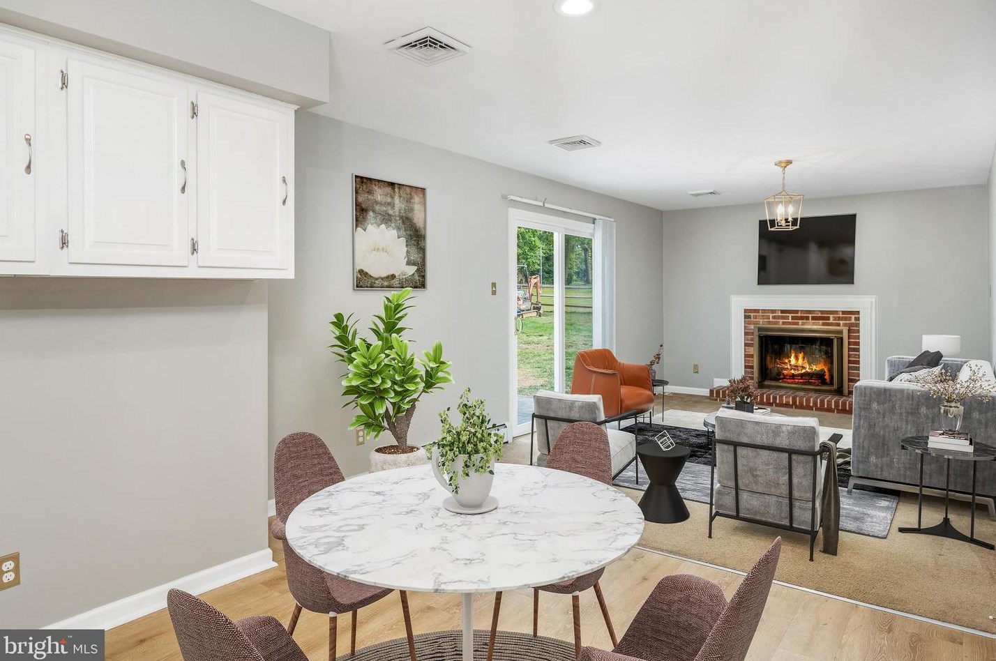 1511 Fox Run Dr, Romansville PA  19320-4725 exterior