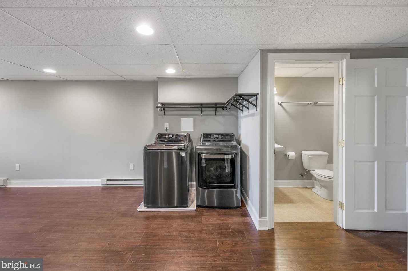 1511 Fox Run Dr, Romansville PA  19320-4725 exterior