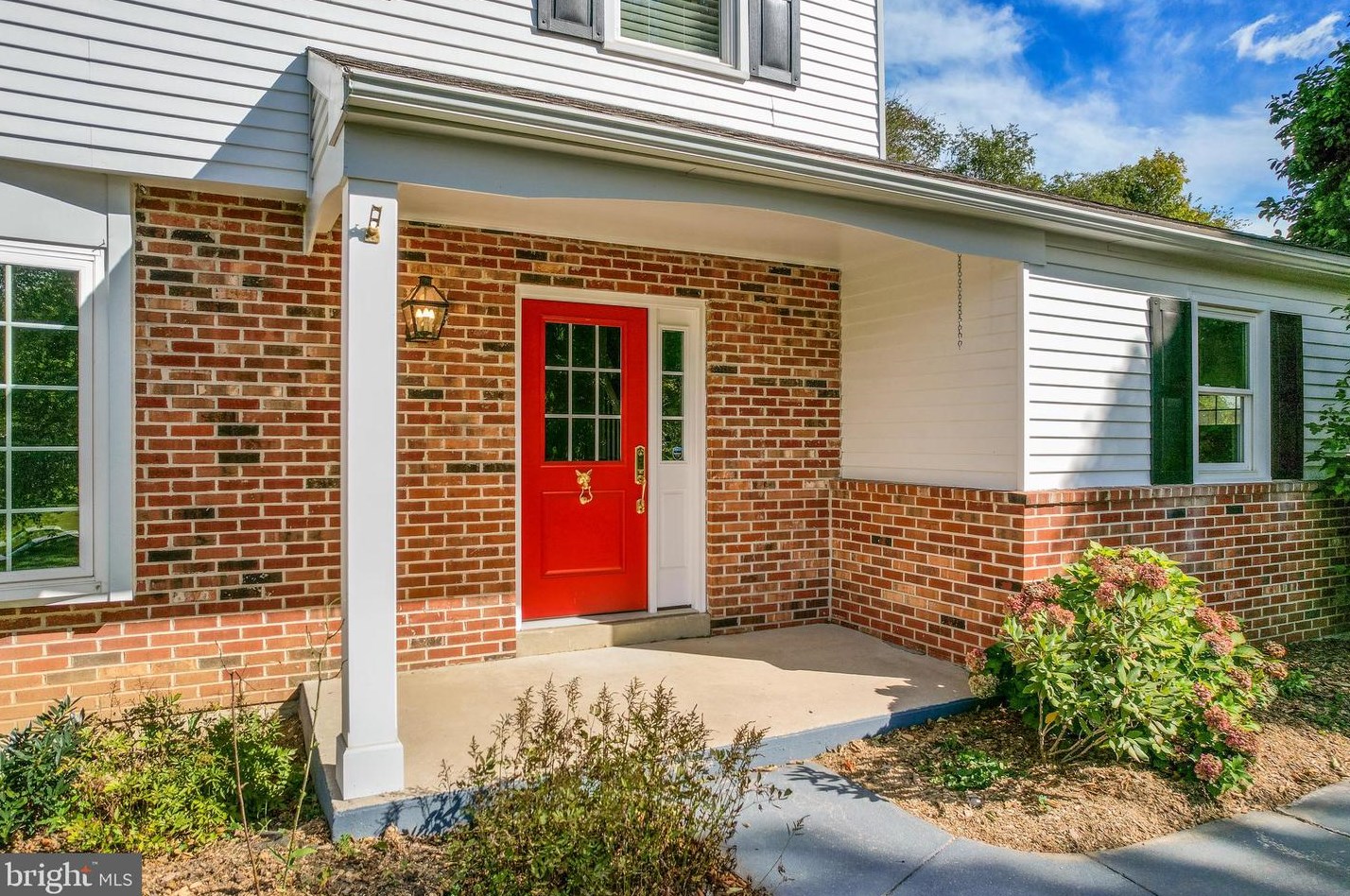 1511 Fox Run Dr, Romansville PA  19320-4725 exterior