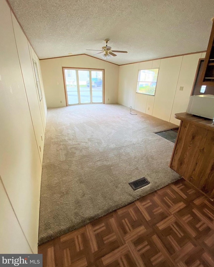 7 Maplewood Dr, Romansville PA  19320-1500 exterior