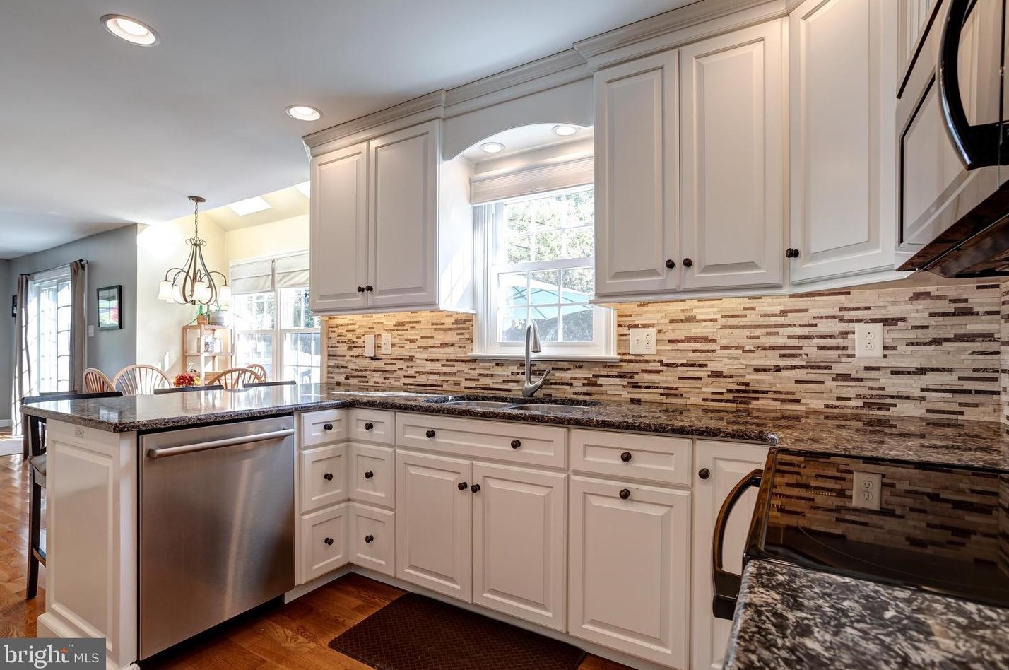 1119 Nobb Hl Dr, West Chester PA 19380-1844 exterior