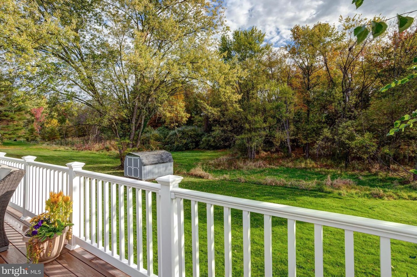 1119 Nobb Hl Dr, West Chester PA 19380-1844 exterior