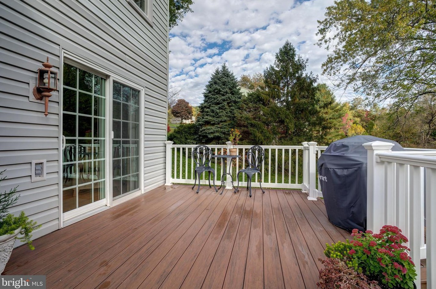 1119 Nobb Hl Dr, West Chester PA 19380-1844 exterior