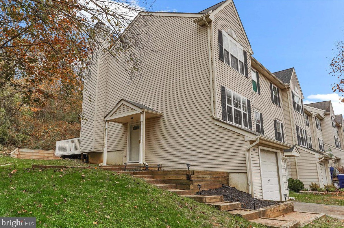 301 Revere Ct, Romansville PA  19320-5923 exterior