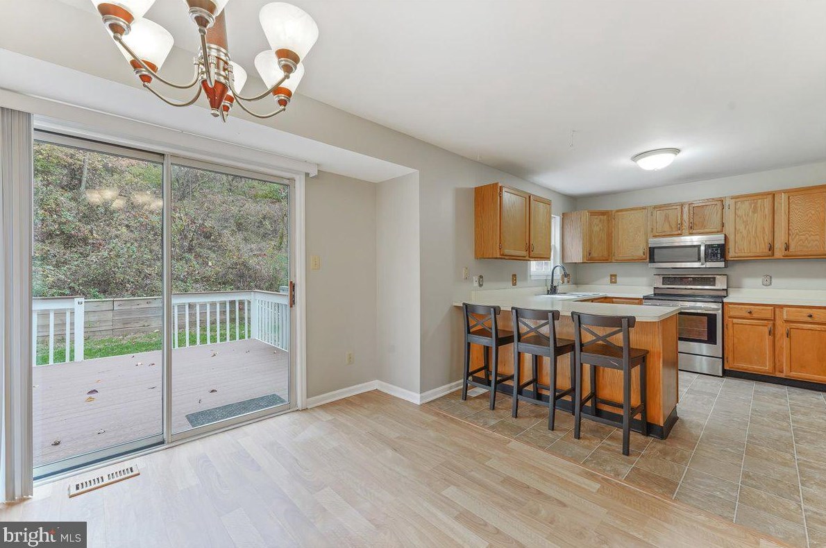 301 Revere Ct, Romansville PA  19320-5923 exterior