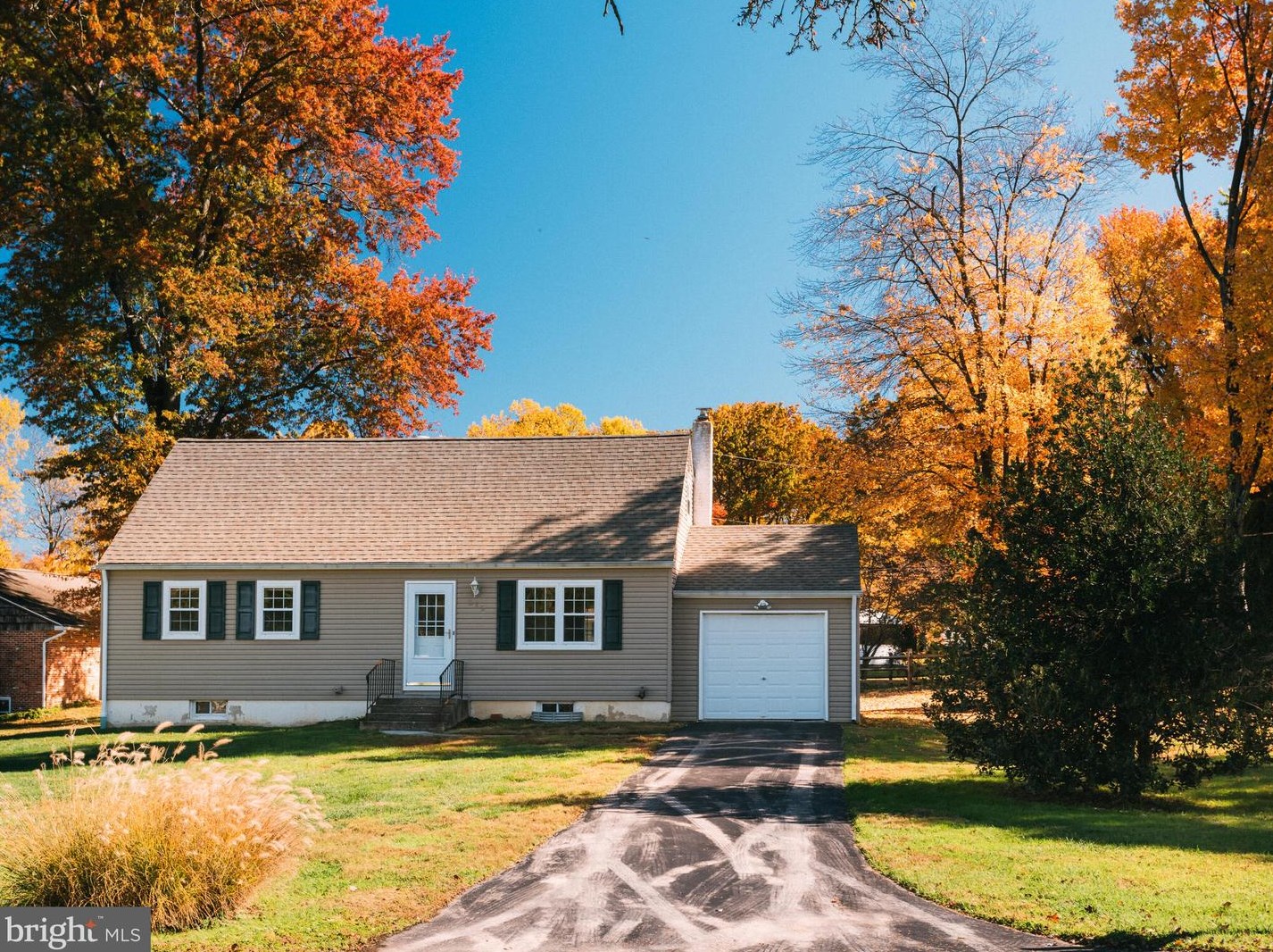 315 Oak Ln, Exton PA  19341-2129 exterior