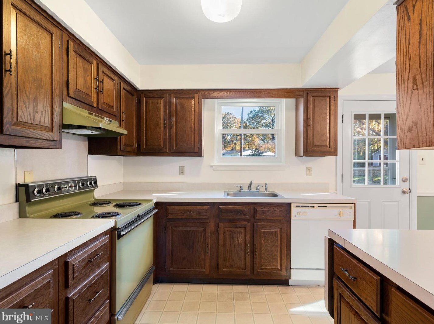 315 Oak Ln, Exton PA  19341-2129 exterior