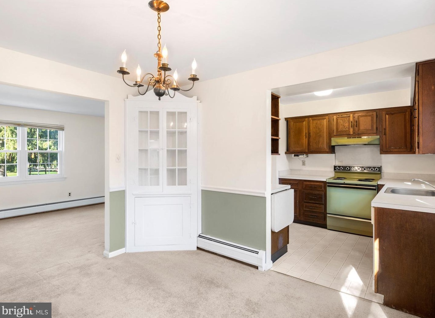 315 Oak Ln, Exton PA  19341-2129 exterior