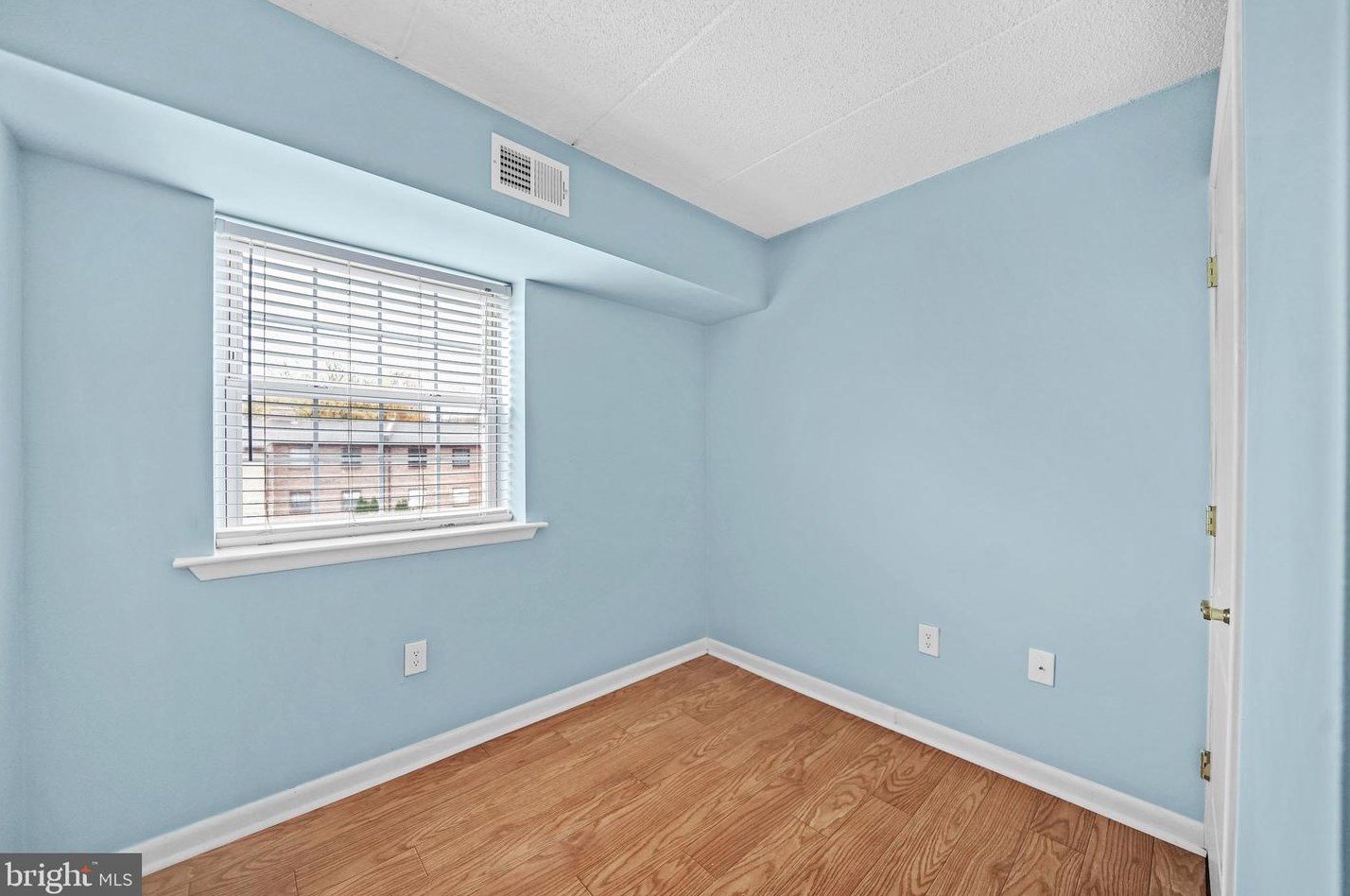 1807 Valley Dr, West Chester PA  19382-6491 exterior