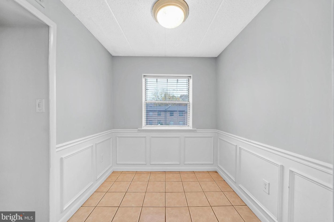 1807 Valley Dr, West Chester PA  19382-6491 exterior